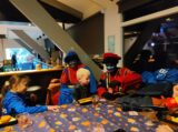 Sinterklaasfeest bij S.K.N.W.K. voor JO7-1 en JO9-1 van vrijdag 2 december 2022 (108/177)